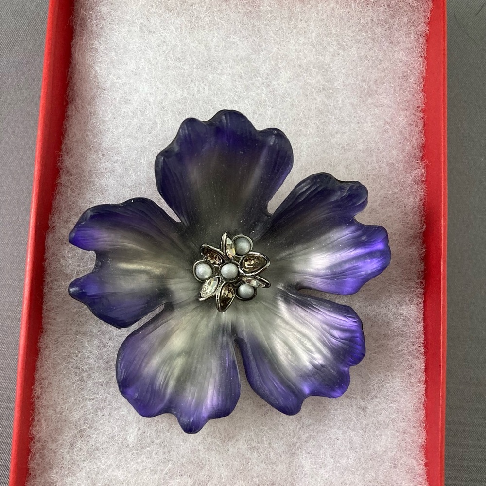 Alexis Bittar lavender pin brooch - Picture 3 of 9
